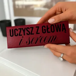zestaw-pismienniczy-czerwony-prezent-dla-nauczyciela-uczysz-z-glowa