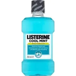 listerine-plyn-do-plukania-jamy-ustnej-250ml-cool-mint