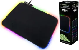 podswietlana-podkladka-gamingowa-pod-mysz-myszke-rgb-led-na-biurko