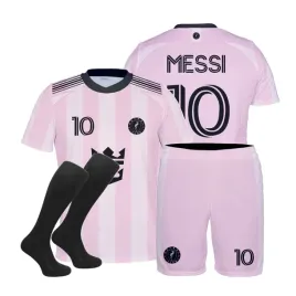 messi-miami-rozowy-stroj-koszulka-spodenki-getry-rozmiar-146