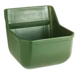 karmidlo-plastikowe-dla-zrebiat-bez-pretow-9l