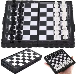 gra-szachy-warcaby-magnetyczne-skladane-2w1-podrozne-kieszonkowe