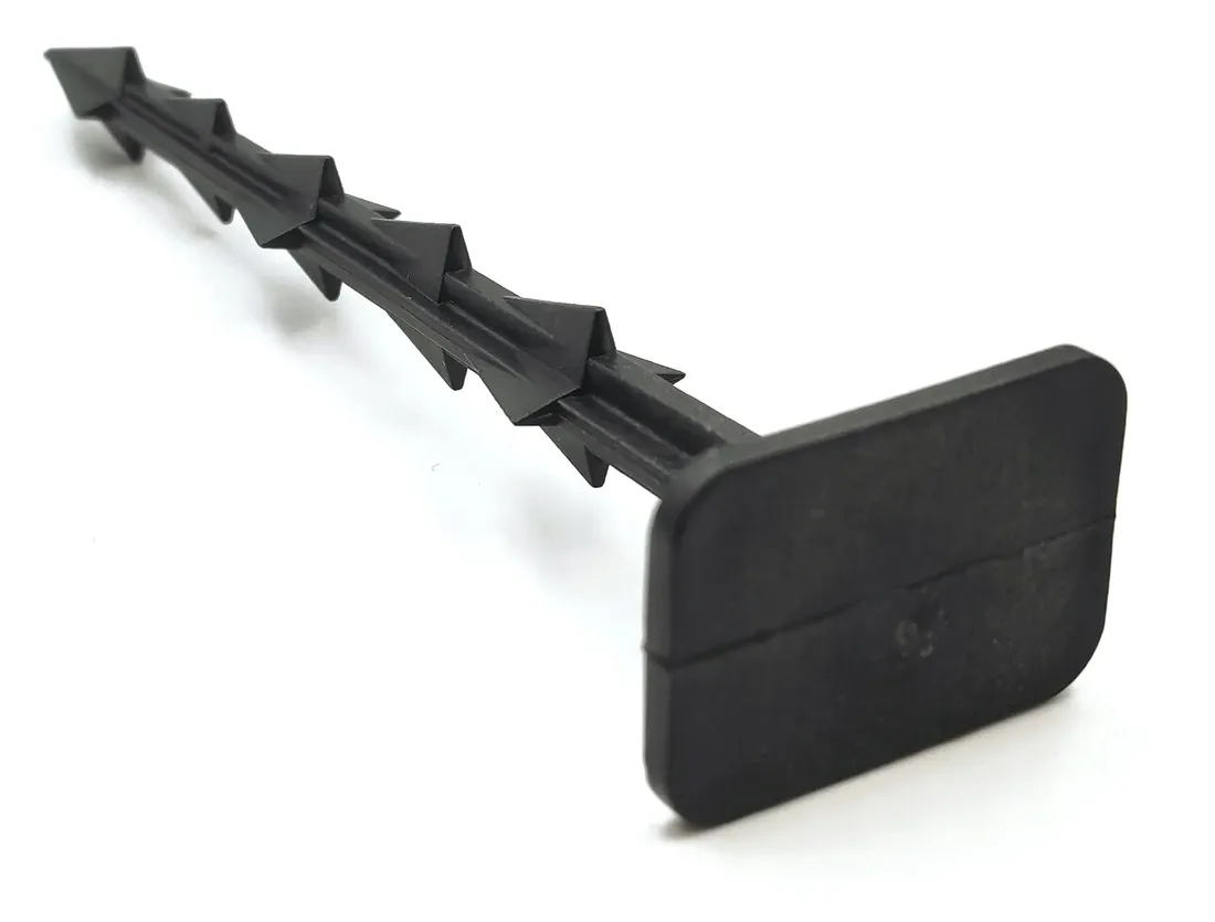 kotwy-szpilki-kolki-do-agrowlokniny-agrotkaniny-mocowania-15-cm-100-szt