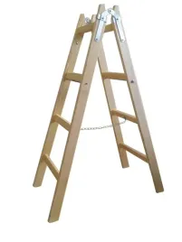 drewniana-drabina-rozstawna-2x4-szczebli-producent