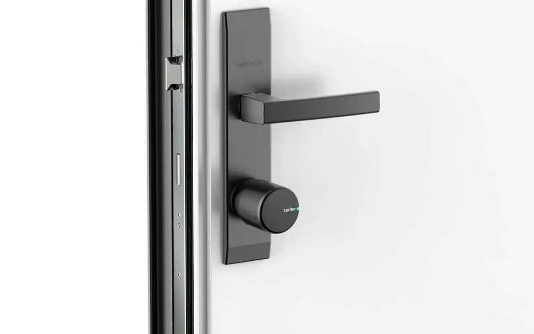 zamek-inteligentny-gerda-tedee-pro-grafitowy-stan-nowy