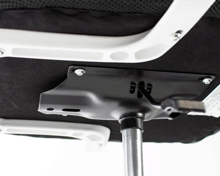 krzeslo-smart-czarne-material-korpusu-plastik