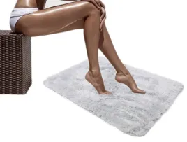 dywan-do-lazienki-pluszowy-miekki-do-prania-srebrny-softi-50x70-cm