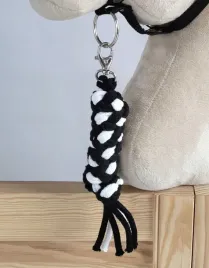 uwiaz-dla-hobby-horse-ze-sznurka-bialo-czarny-super-hobby-horse