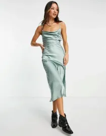 violet-romance-sukienka-satynowa-zielona-42-rnb