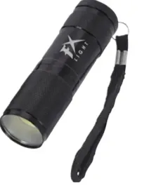 mini-latarka-led-aluminiowa-25x85-cm-czarna