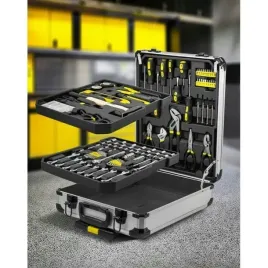 zestaw-kluczy-186el-walizka-na-kolkach-wmc