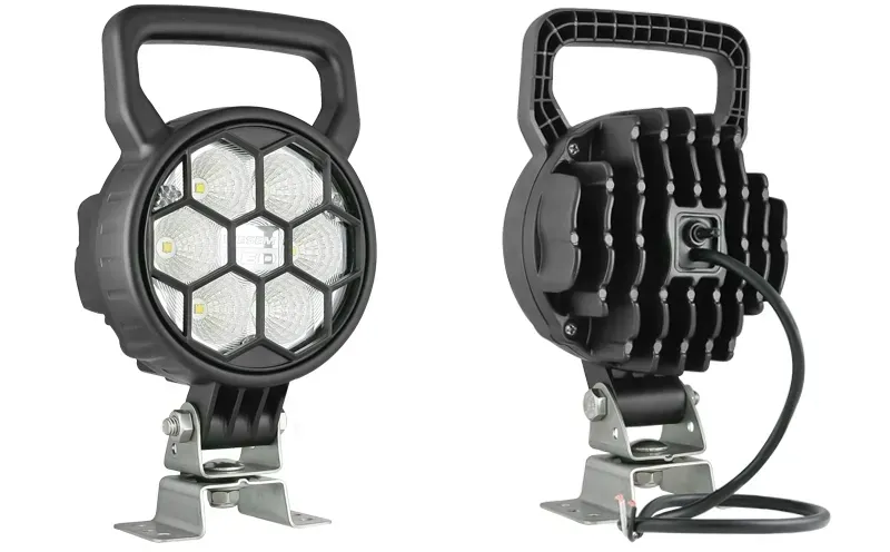 lampa-robocza-reflektor-roboczy-szperacz-halogen