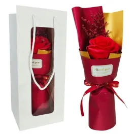 bukiet-zapachowych-kwiatow-mydlanych-roze-w-pudelku-dla-niej