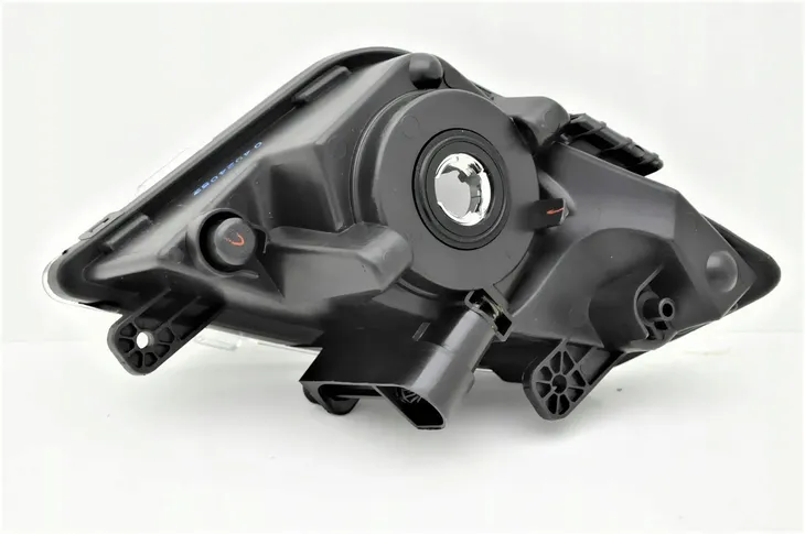 seat-ibiza-od-2017-halogen-h8-prawy-zrodlo-swiatla-tradycyjne-halogenowe