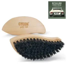 gyeon-q2m-leather-brush-naturalna-bezpieczna-szczotka-do-czyszczenia-skory