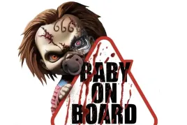 baby-on-board-straszna-laleczka-naklejka-17-cm-dekoracja-halloween