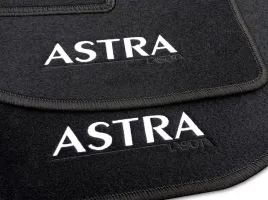 dywaniki-welurowe-opel-astra-h-2004-2014-czarne-4x-astra-lasota