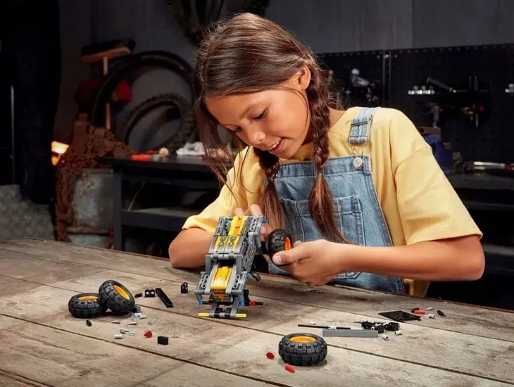 klocki-lego-technic-monster-truck-jam-max-d-42119-zawiera-baterie-nie