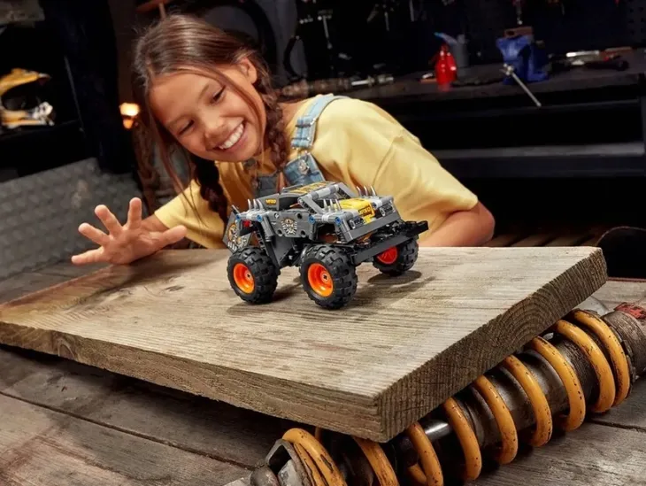 klocki-lego-technic-monster-truck-jam-max-d-42119-zawiera-baterie-nie-stan-nowy