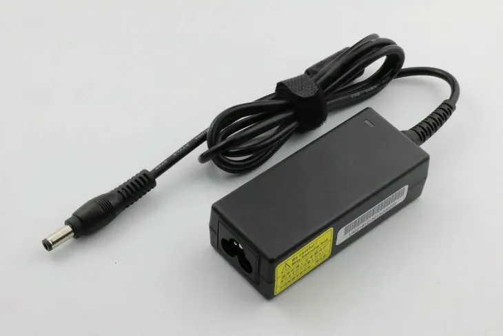 coreparts-power-adapter-black-36w-12v-do-laptopow-asus