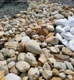 otoczak-giallo-mori-kamien-dekoracyjny-40-60mm-1000kg-tona-gama-kolorystyczna-odcienie-bezowego