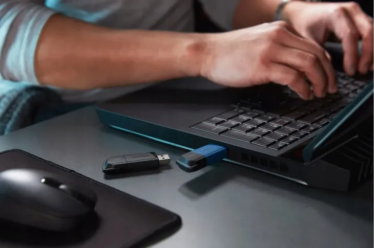 kingston-technology-datatraveler-model-datatraveler-exodia-m