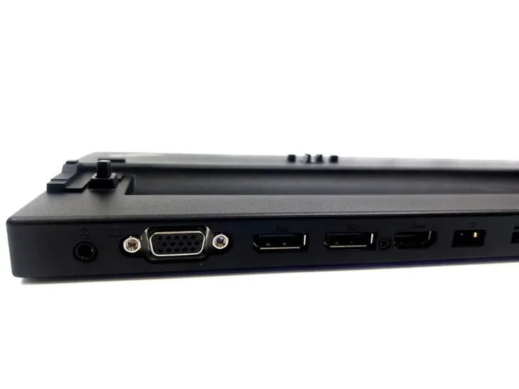 lenovo-ultra-docking-station-tp-kod-producenta-40aj0135eu
