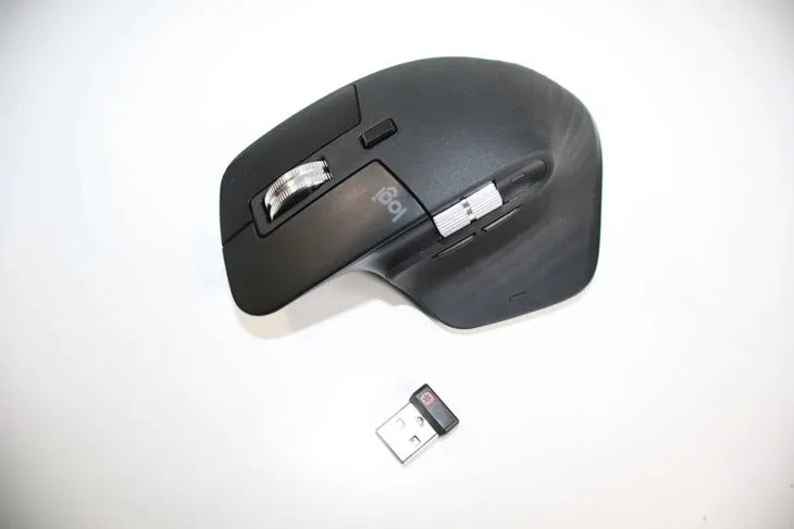 logitech-mx-master-3s-mouse-right-hand-sensor-laserowy