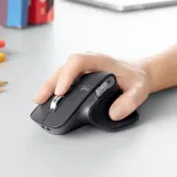 logitech-mx-master-3s-mouse-right-hand-zasilanie-myszy-akumulatorowe