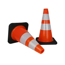 pacholek-drogowy-miekki-z-twarda-podstawa-dwa-pasy-tasmy-odblaskowe-45cm