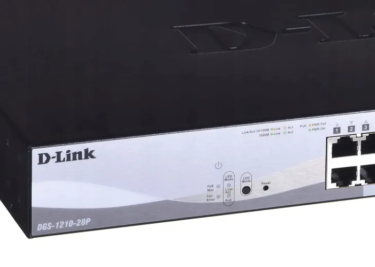 d-link-24-poe-10-100-1000-base-t-stan-nowy-waga-z-opakowaniem-4-93-kg