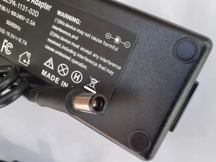 dell-ac-adapter-130w-19-5v-3-napiecie-wyjsciowe-19-5-v