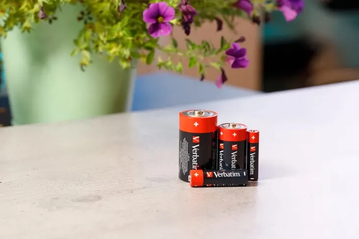 verbatim-alkaline-battery-aaa-24-pack-technologia-wykonania-bateria-alkaliczna