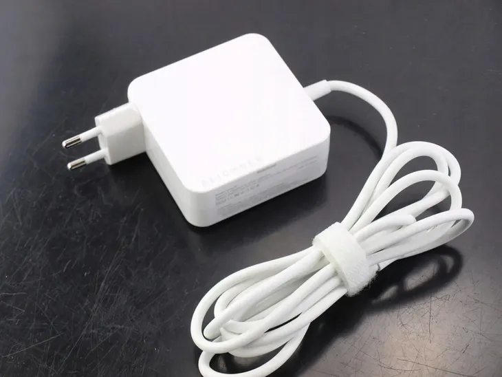coreparts-usb-c-power-adapter-65w-gan-napiecie-wyjsciowe-5-v