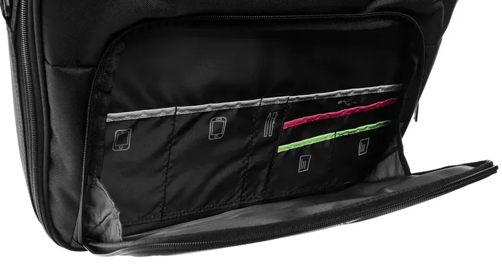 targus-classic-clamshell-black-red-liczba-komor-1