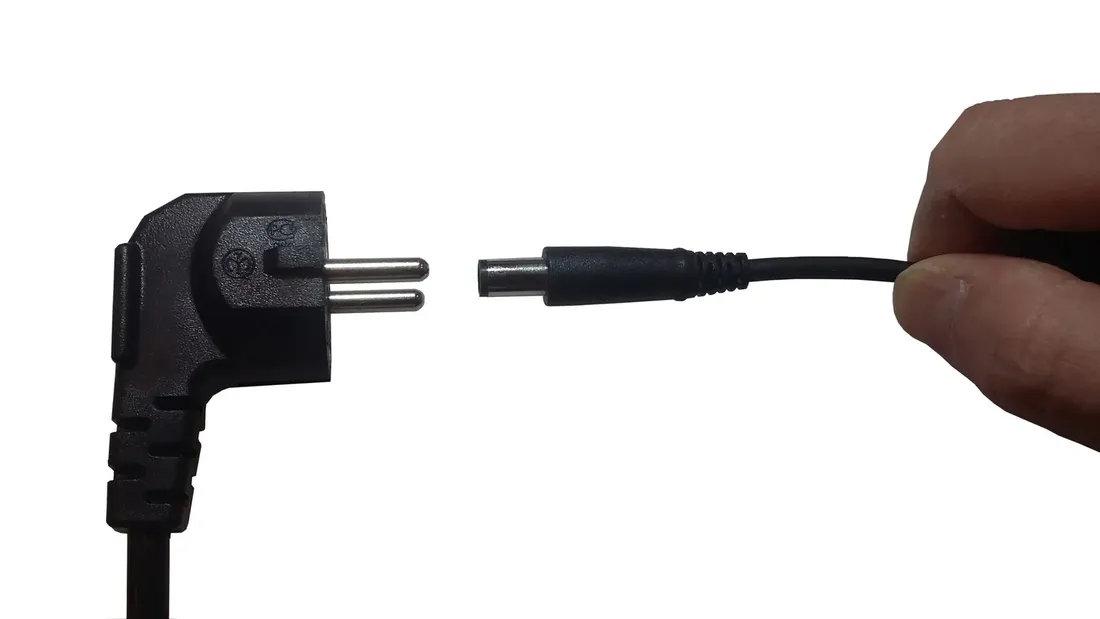 dell-ac-adapter-65w-19-5v-3-stan-nowy