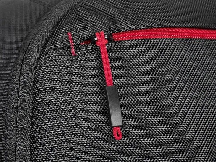 lenovo-thinkpad-essential-plus-marka-lenovo