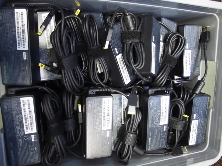 lenovo-ac-adapter-65w-100-240v-3p-stan-nowy-waga-z-opakowaniem-0-235-kg