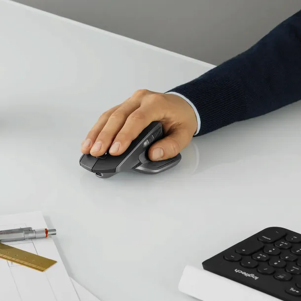 logitech-mx-master-2s-mouse-profil-myszy-praworeczna