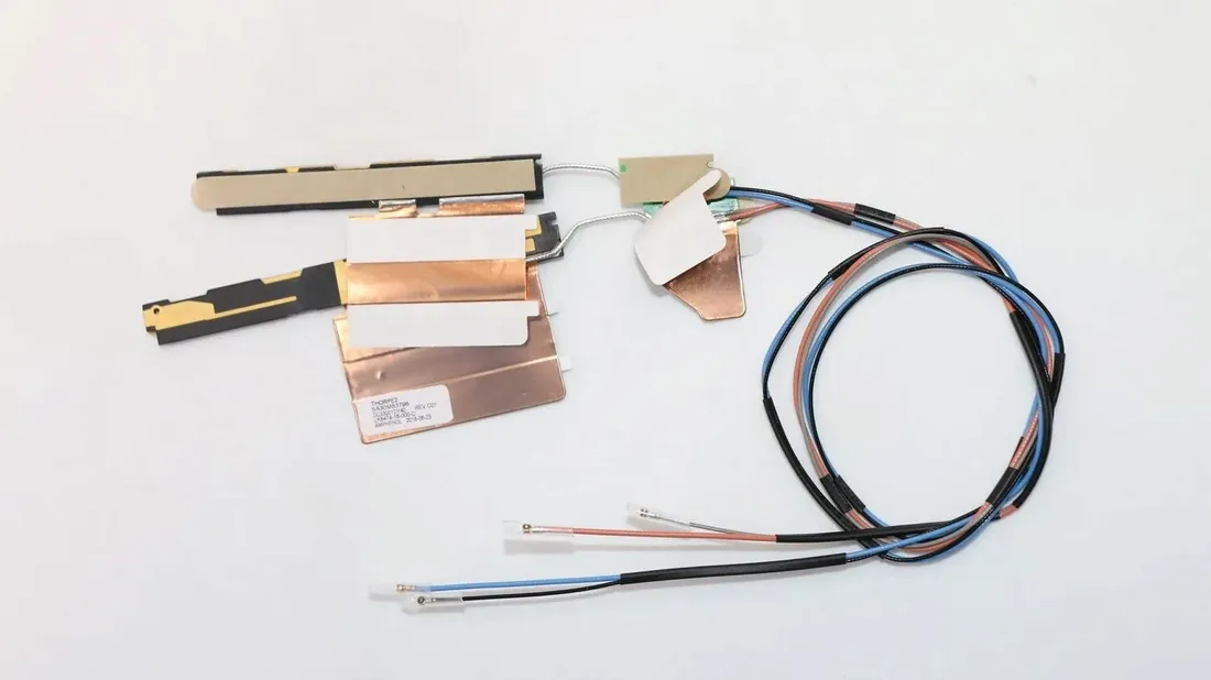 lenovo-antenna-ww-wl-kit-th-2