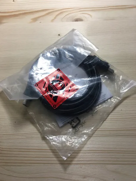 lenovo-displayport-to-displayport-cab-dlugosc-kabla-1-8-m