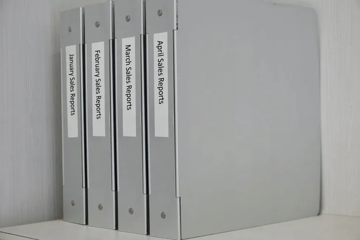 dymo-d1-standard-12mm-kolor-bialy