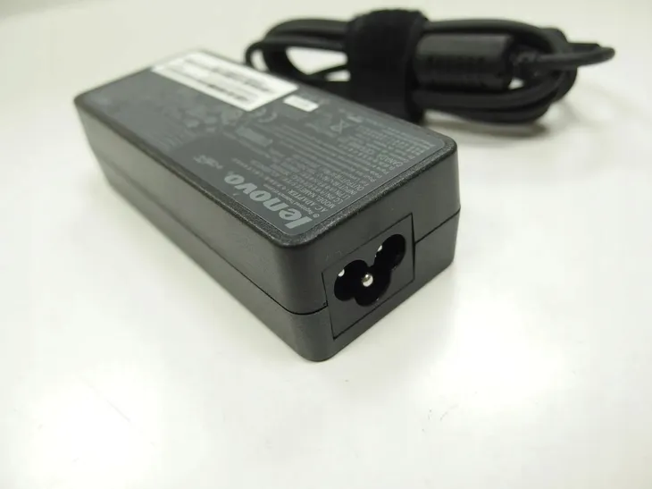 lenovo-tp-65w-ac-adapter-slim-tip-eu-stan-nowy-napiecie-wyjsciowe-20-v