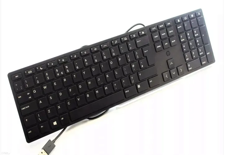 hp-wired-desktop-320k-keyboard-stan-nowy