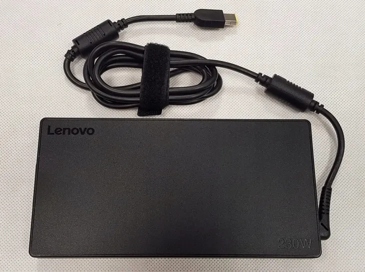 lenovo-ac-adapter-moc-zasilacza-230-w