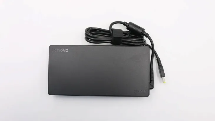 lenovo-ac-adapter-marka-lenovo