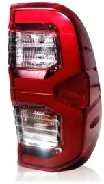 lampa-tyl-tylna-prawa-toyota-hilux-viii-8-20-
