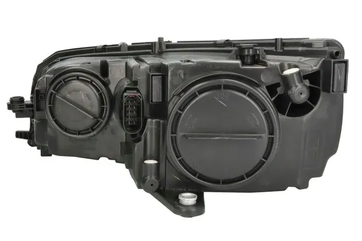 reflektor-skoda-depo-665-1135rmldem2e4-waga-z-opakowaniem-6-kg