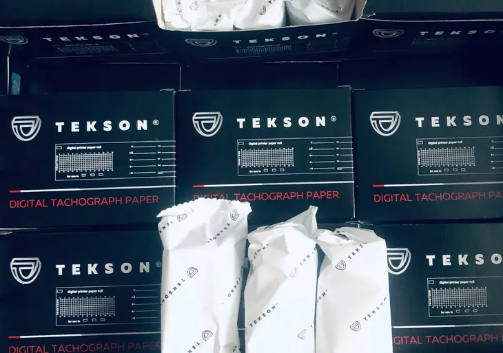 papier-do-tachografu-30-rolek-tekson-zawiera-baterie-nie