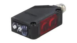 czujnik-fotoelektryczny-o-zasiegu-014m-pnp-dark-onlight-on-e3z-r86